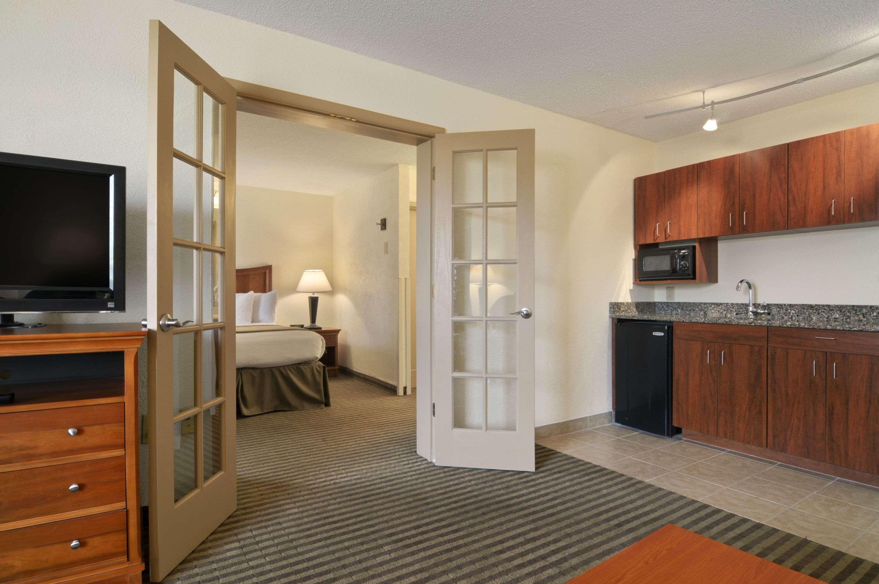 Baymont By Wyndham Macon I-75 Motell Exteriör bild