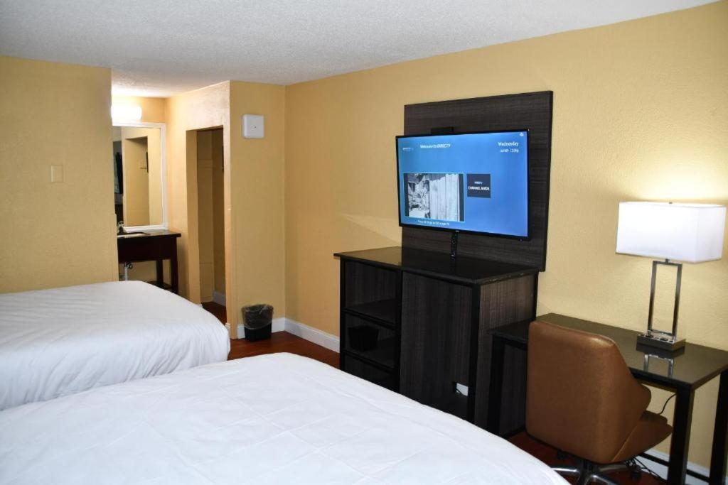 Baymont By Wyndham Macon I-75 Motell Exteriör bild