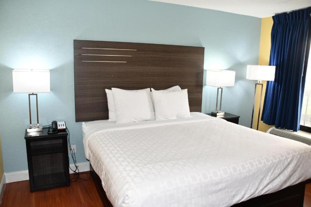 Baymont By Wyndham Macon I-75 Motell Exteriör bild