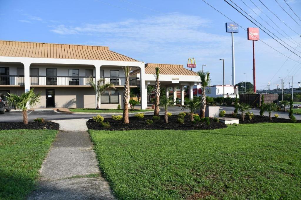 Baymont By Wyndham Macon I-75 Motell Exteriör bild